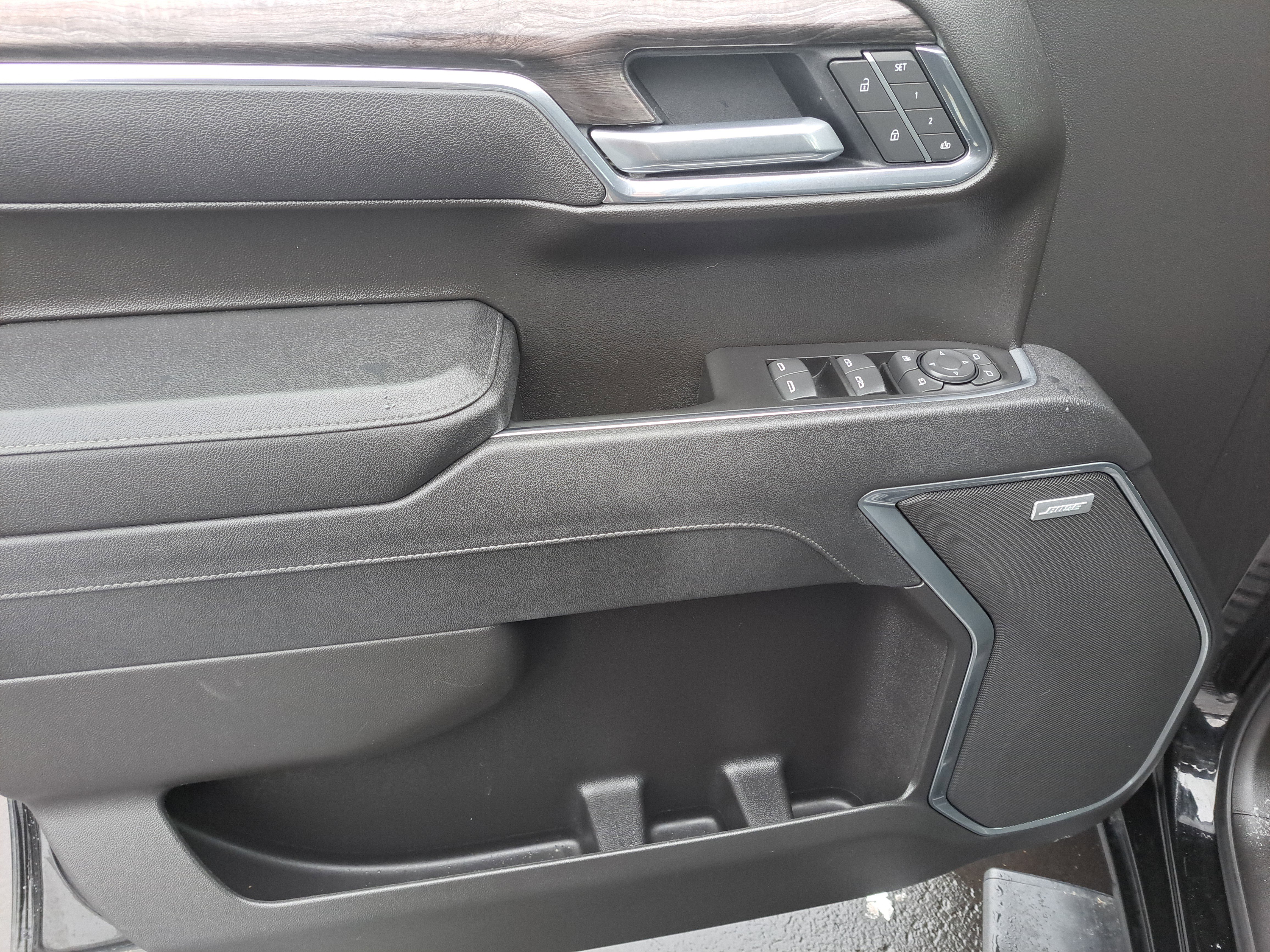 Certified 2025 Chevrolet Silverado 1500 LTZ w/ Technology Package image 13