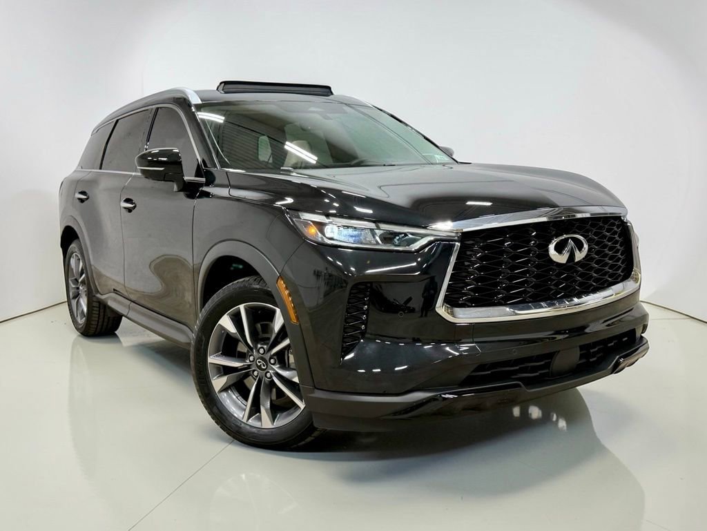 Used 2023 INFINITI QX60 Luxe w/ Performance Audio Package image 6