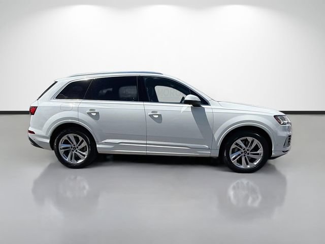 Used 2023 Audi Q7 3.0T Premium AWD/4WD image 2