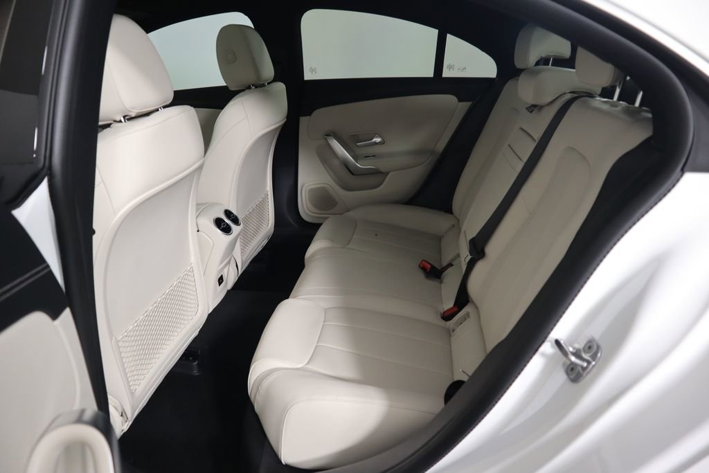 Used 2025 Mercedes-Benz CLA 250 image 22