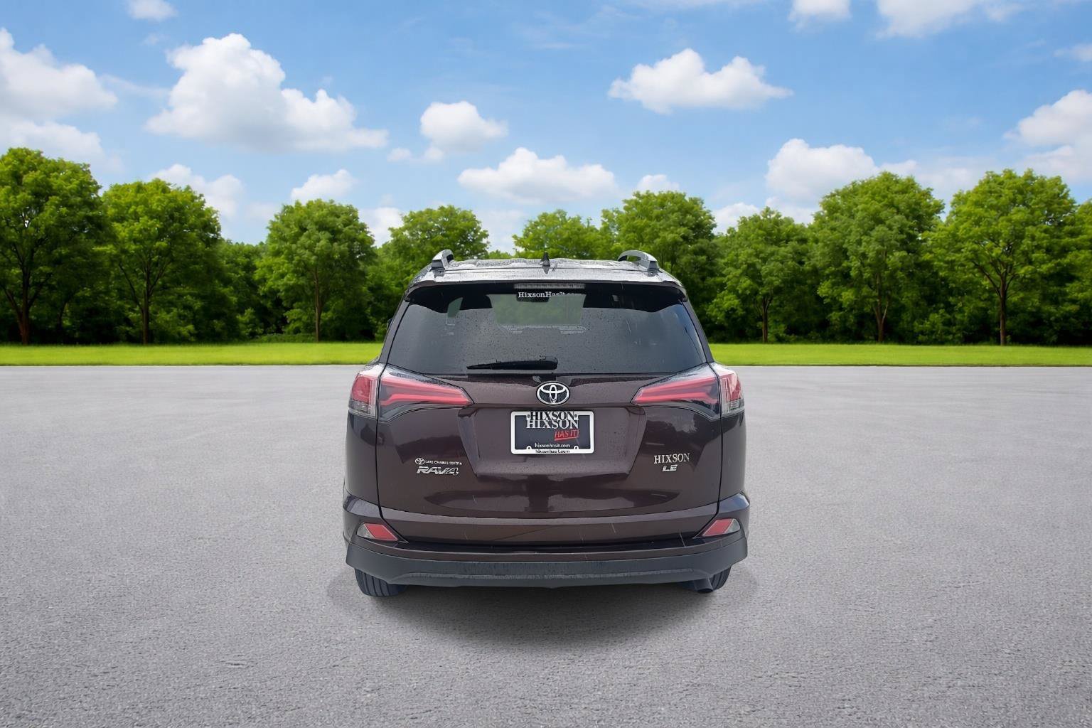 Used 2017 Toyota RAV4 LE FWD image 6