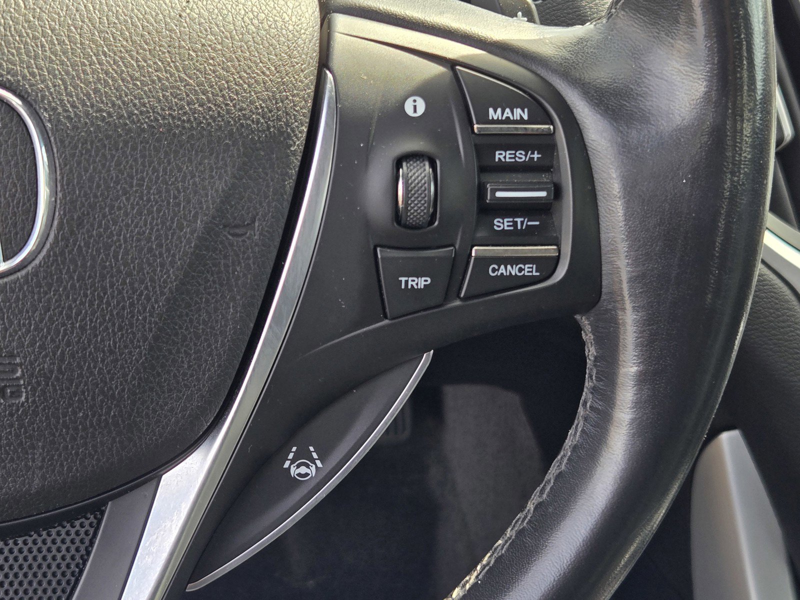 Used 2017 Acura TLX w/ Technology Package image 23