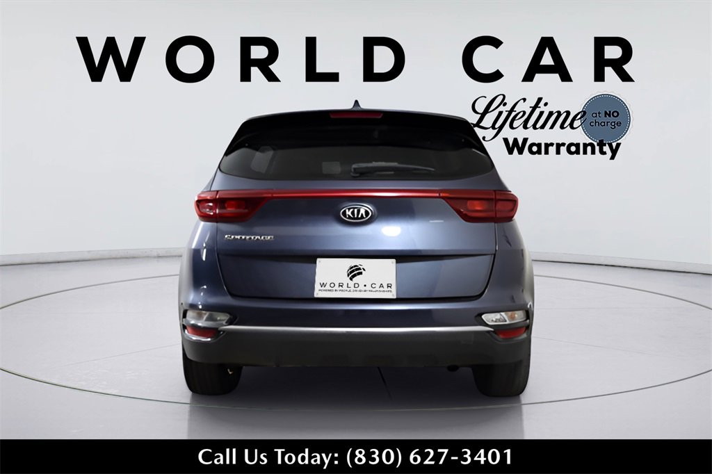 Used 2020 Kia Sportage LX image 3