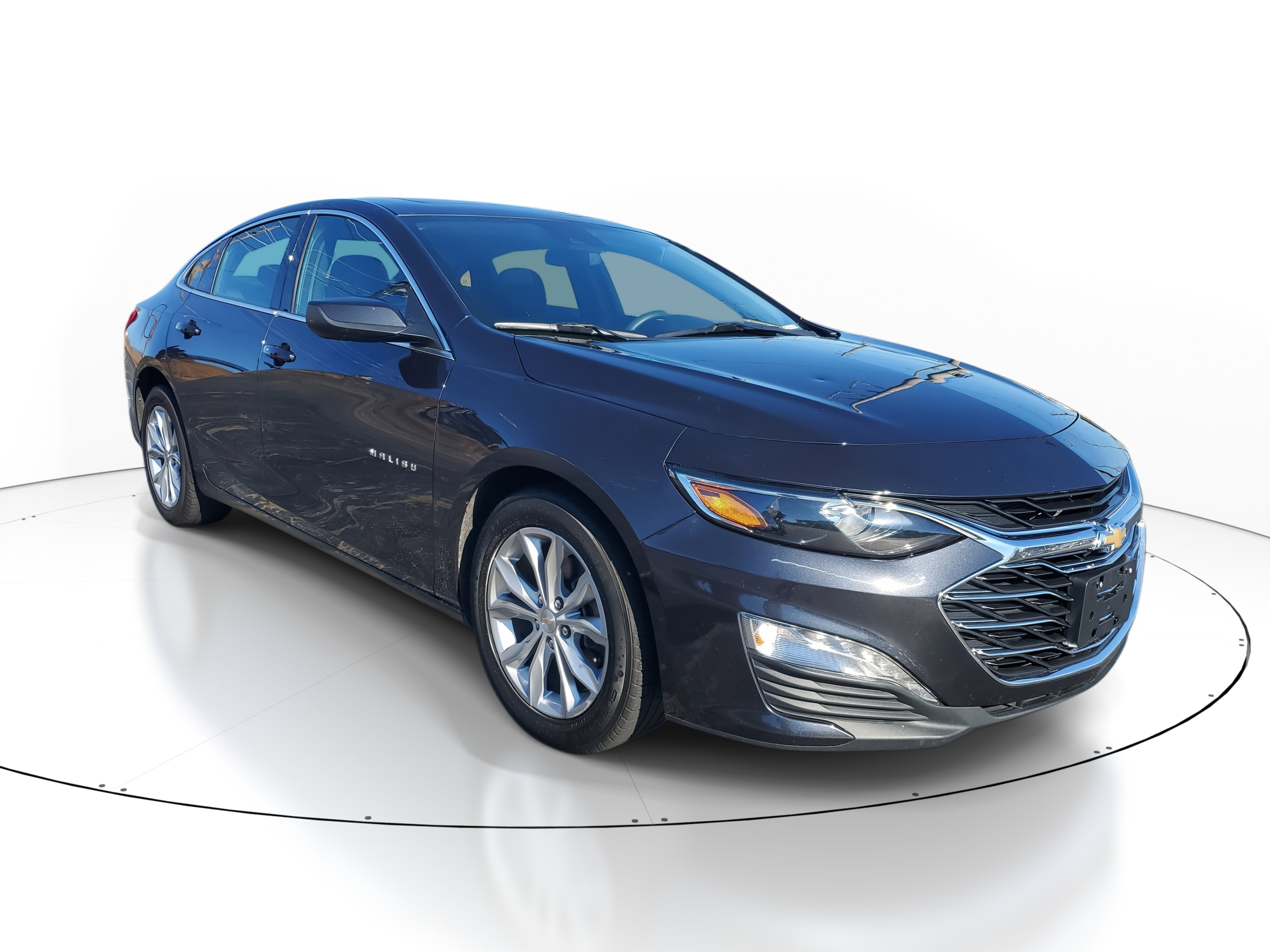 Used 2023 Chevrolet Malibu LT image 3