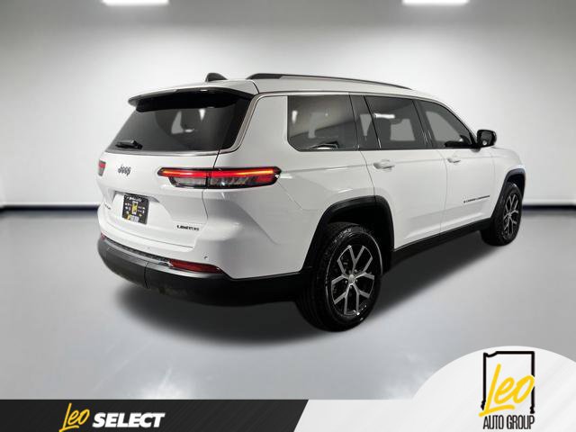Used 2023 Jeep Grand Cherokee L Limited AWD/4WD image 6