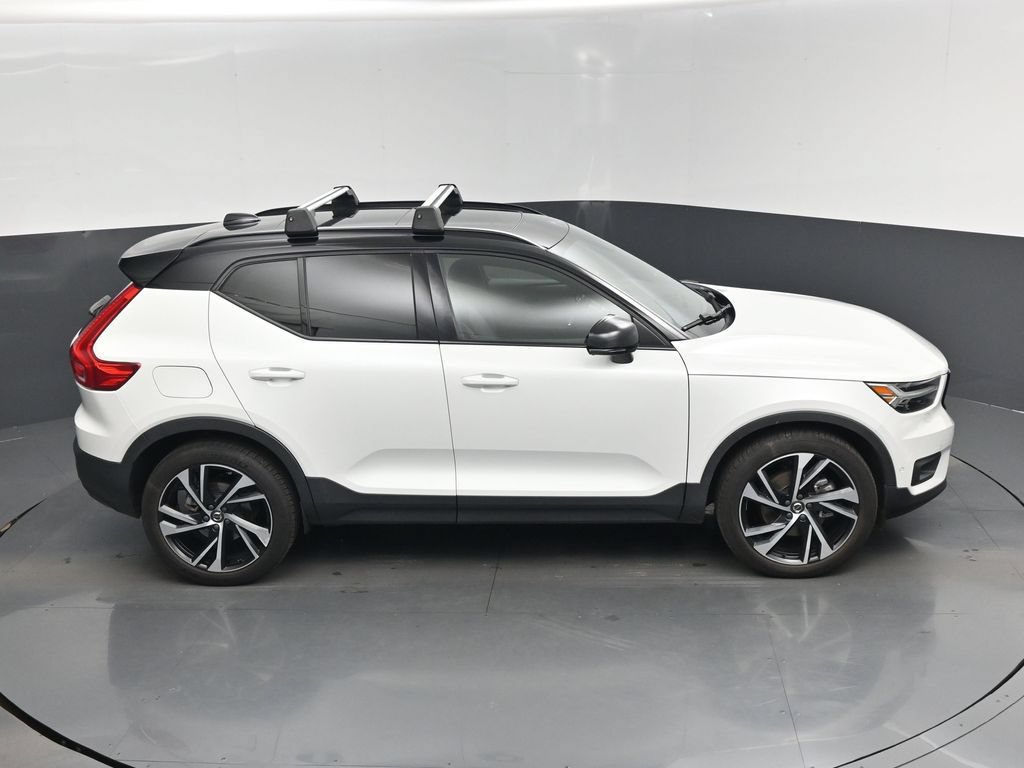 Used 2022 Volvo XC40 T5 R-Design AWD/4WD image 13