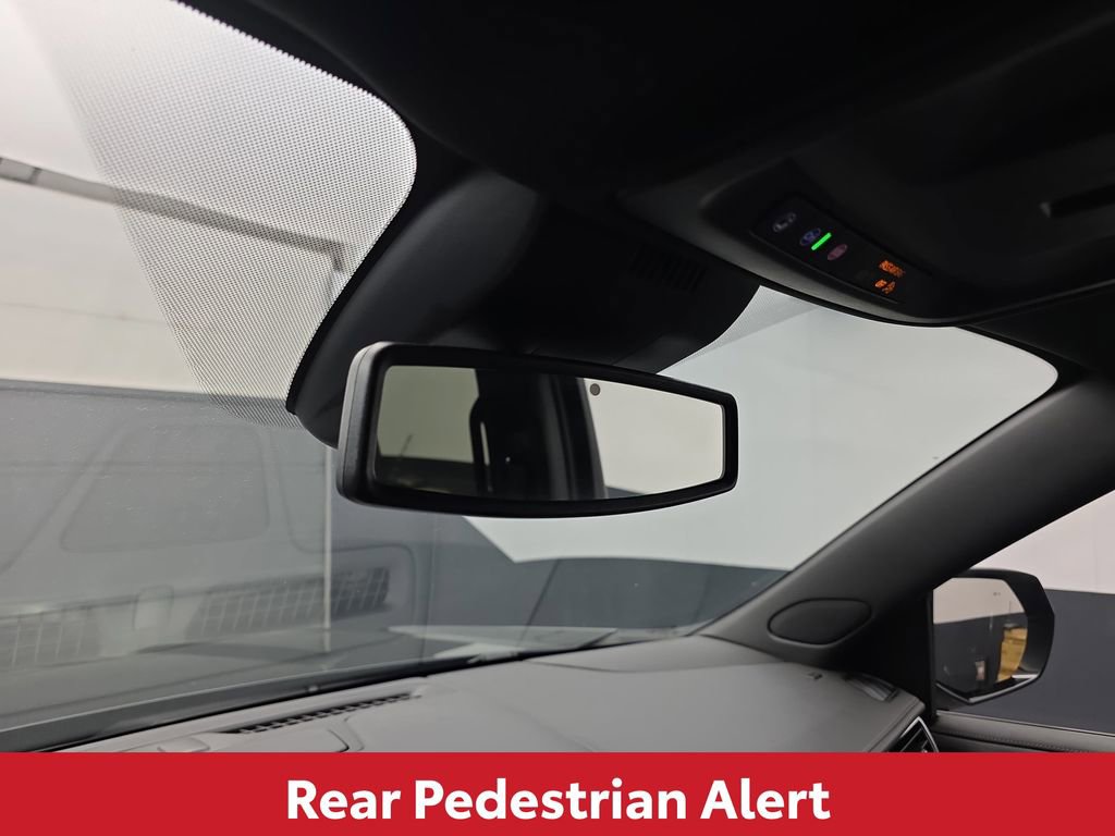 Used 2024 GMC Yukon Denali AWD/4WD image 46