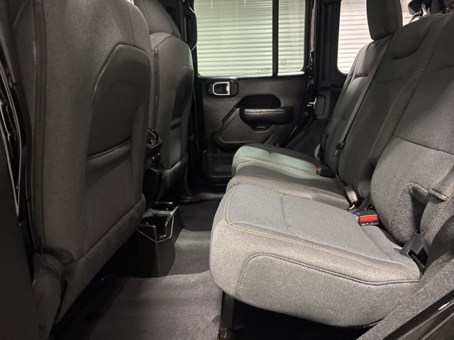 Used 2025 Jeep Wrangler Sport image 12