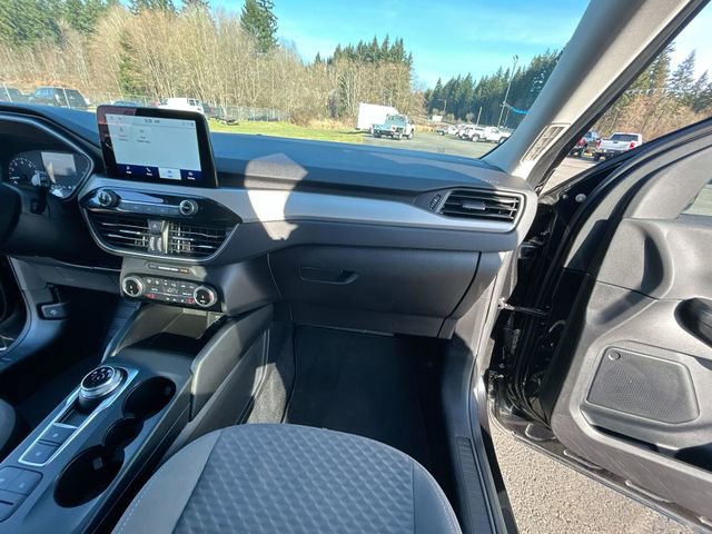 Used 2022 Ford Escape SE w/ SE Sport Appearance Package AWD/4WD image 27