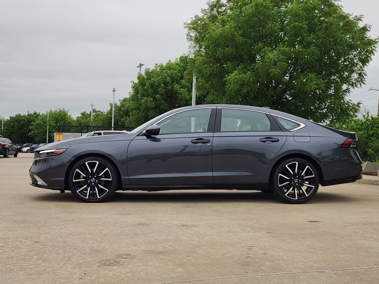 Certified 2023 Honda Accord Touring image 4