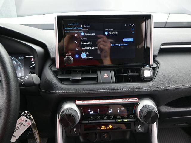 Used 2025 Toyota RAV4 LE FWD image 7