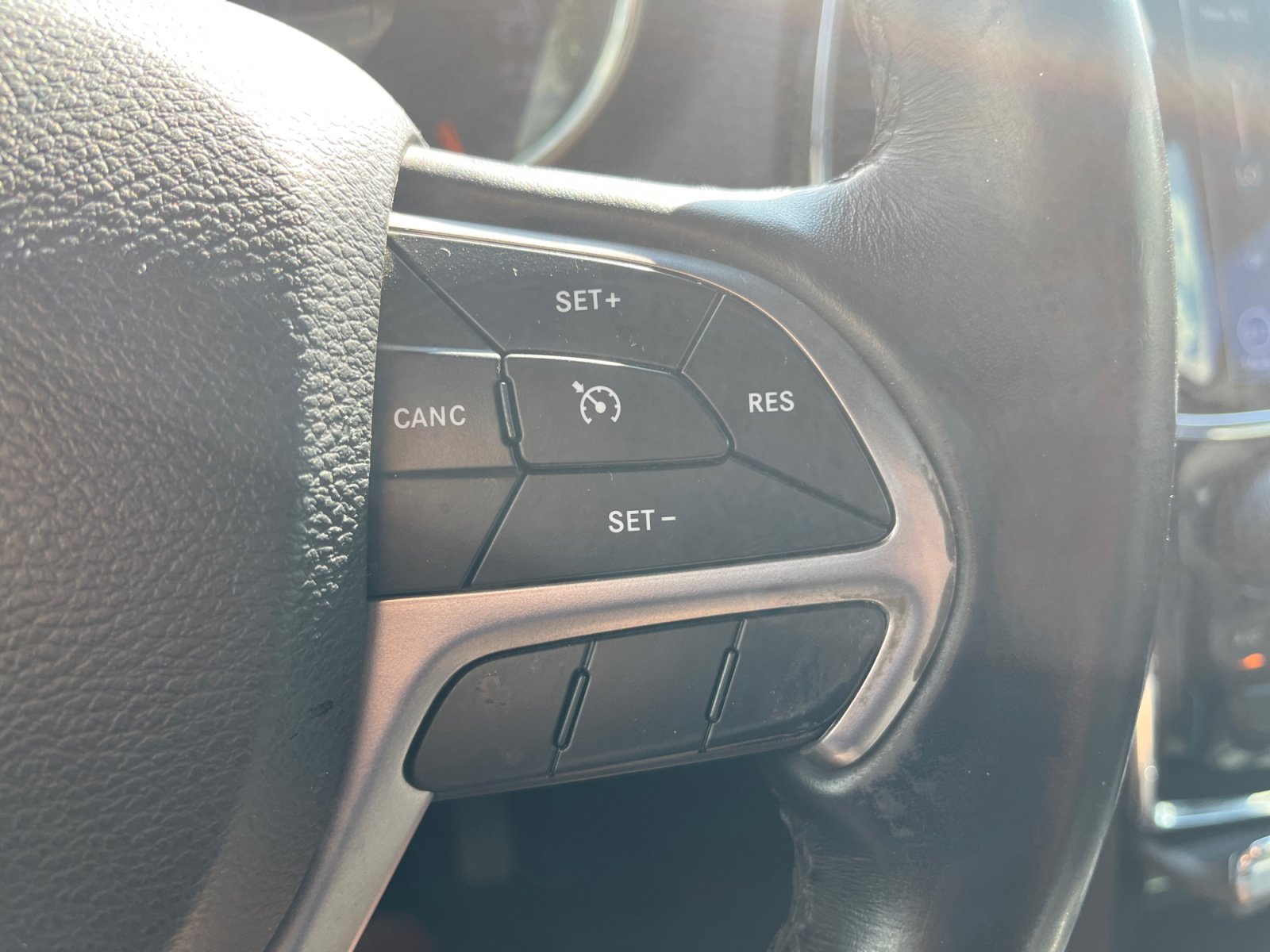 Used 2020 Jeep Grand Cherokee Limited w/ Premium Lighting Group RWD image 21