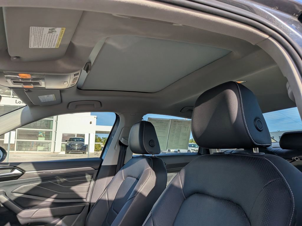 Certified 2024 Volkswagen Jetta SEL image 19