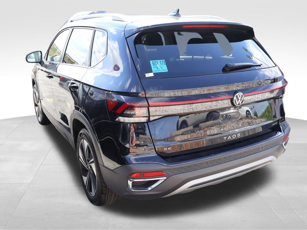 Used 2025 Volkswagen Taos SE AWD/4WD image 20