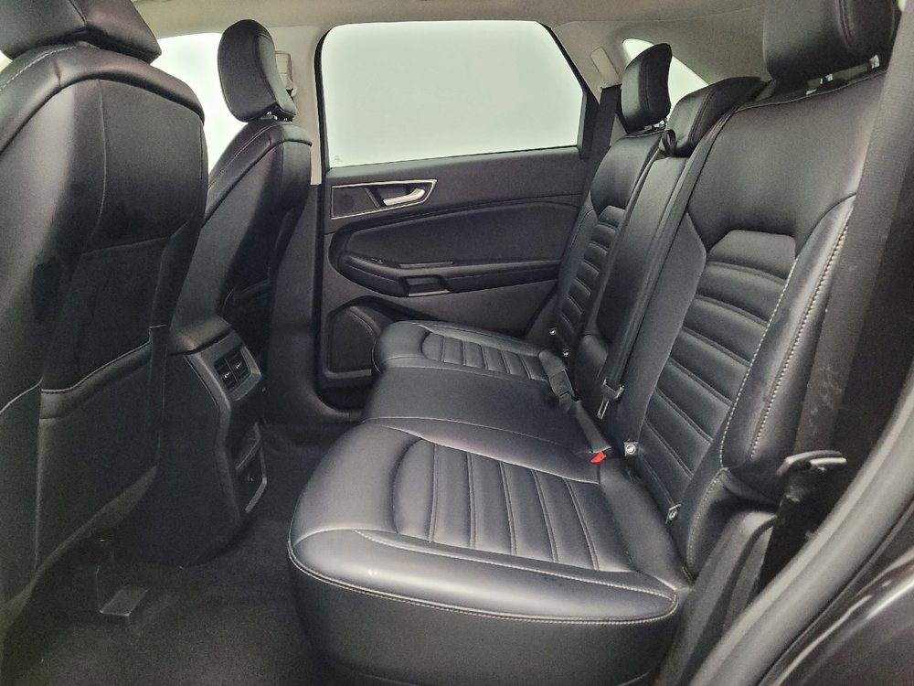Used 2024 Ford Edge SEL image 18