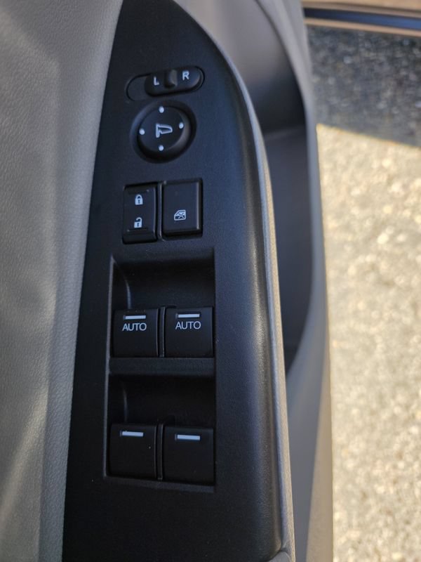 Used 2017 Honda Accord EX-L image 12