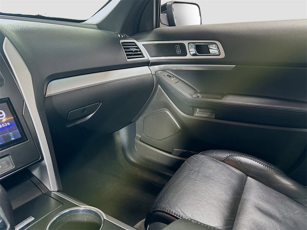 Used 2012 Ford Explorer XLT image 23