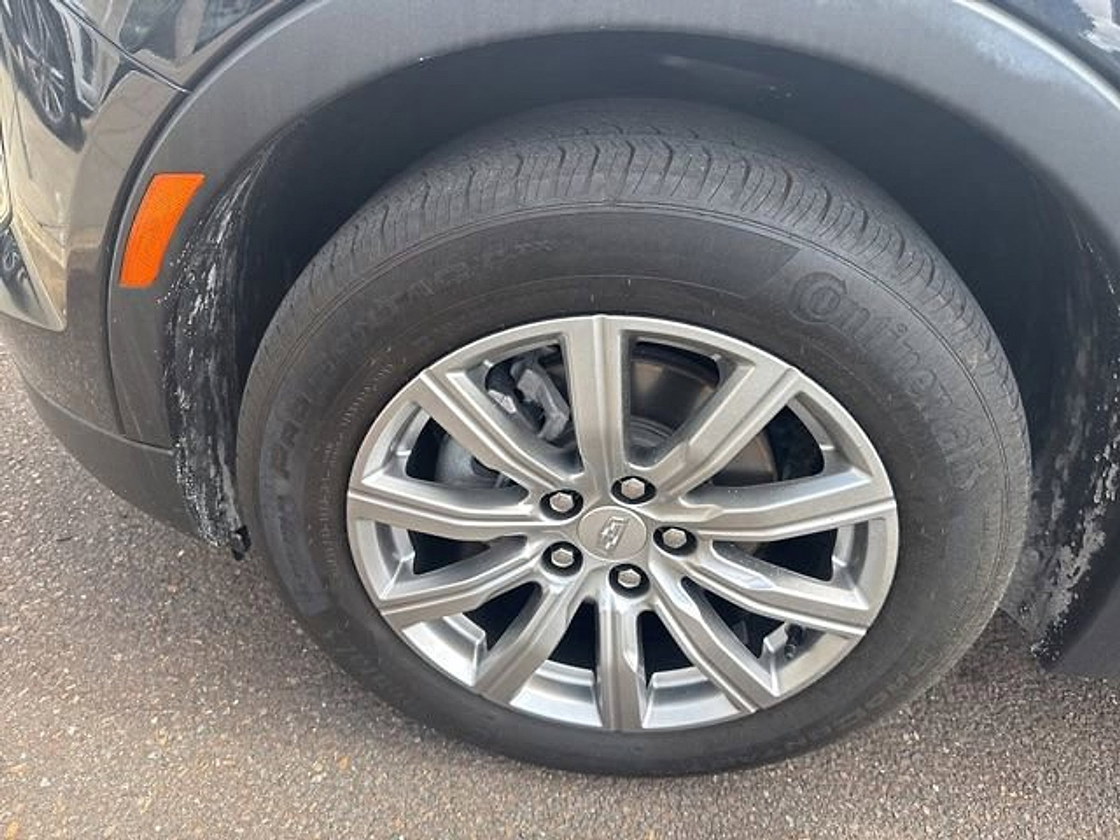Used 2023 Cadillac XT4 Premium Luxury AWD/4WD image 7