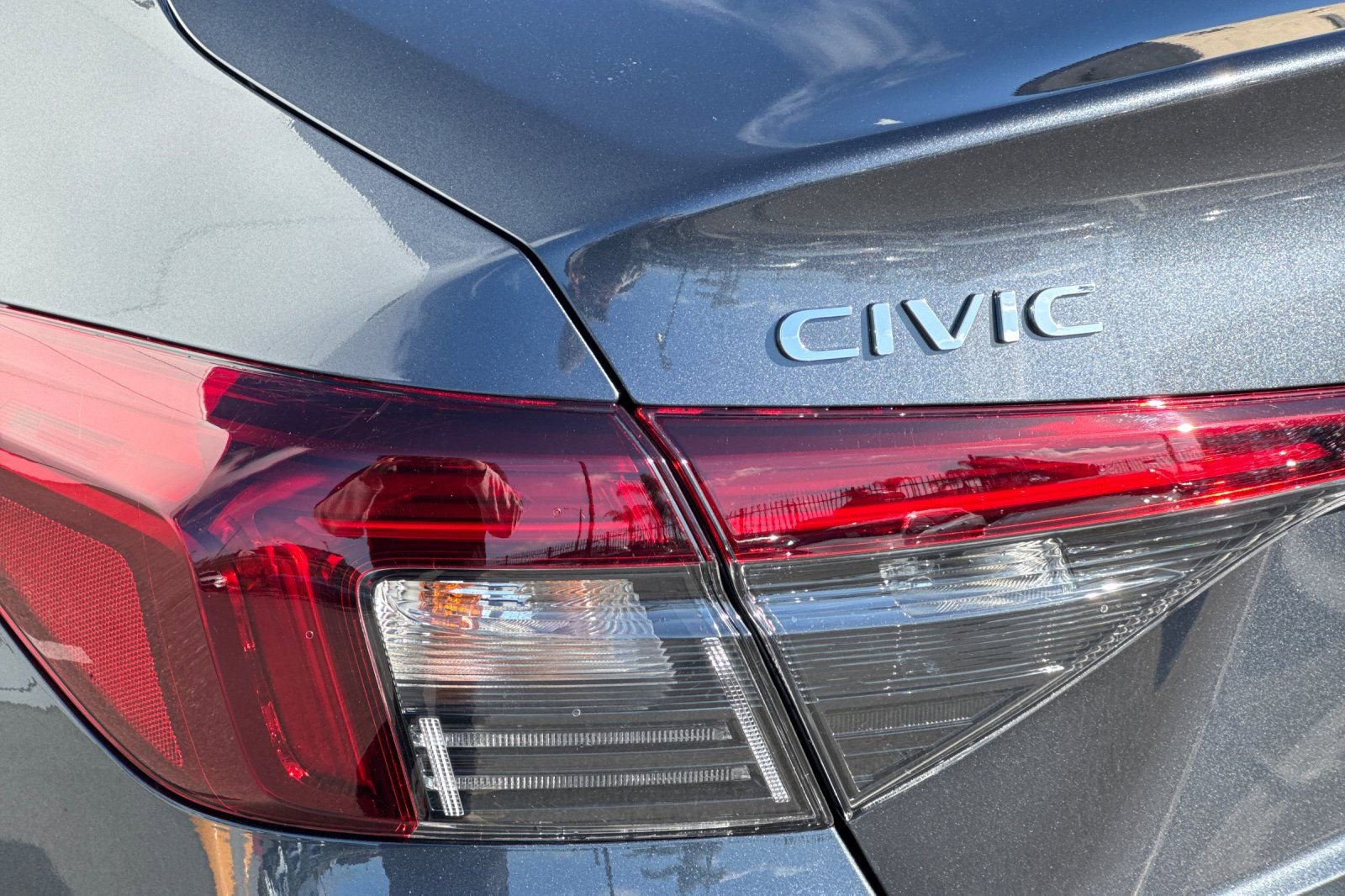 Used 2025 Honda Civic Sport image 31