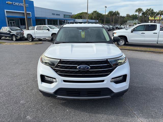 Used 2020 Ford Explorer XLT w/ Equipment Group 202A image 2