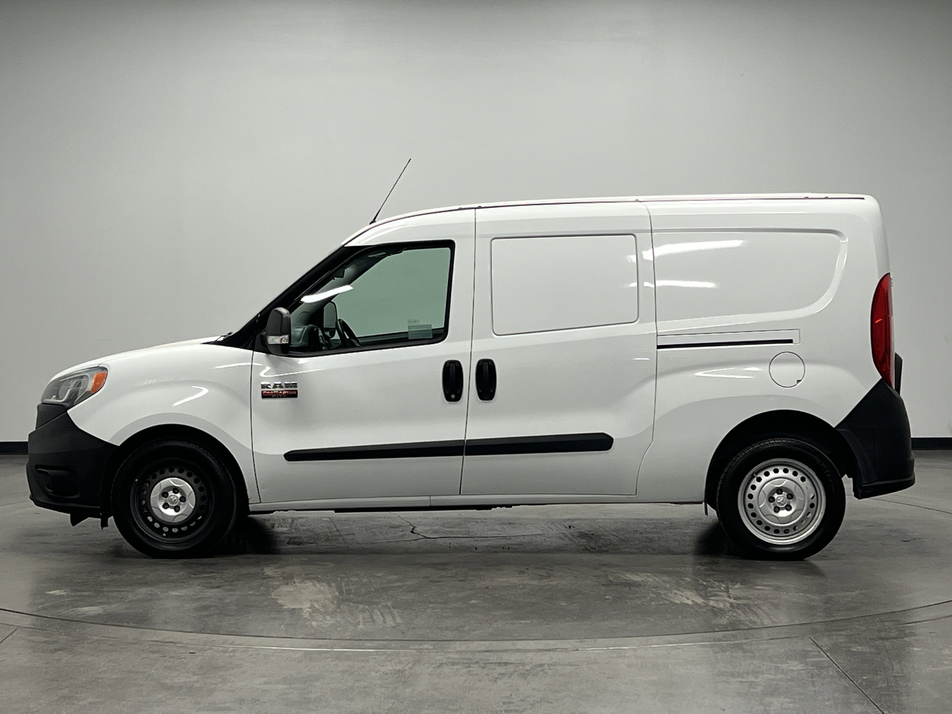 Used 2021 RAM ProMaster City Tradesman image 5