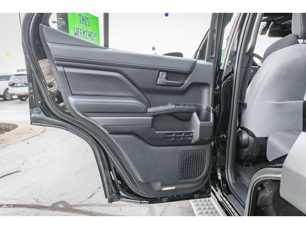 Used 2025 Toyota 4Runner TRD Off-Road image 22