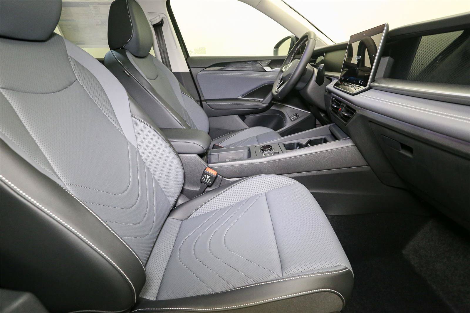 New 2026 Volkswagen Tiguan SE AWD/4WD image 14