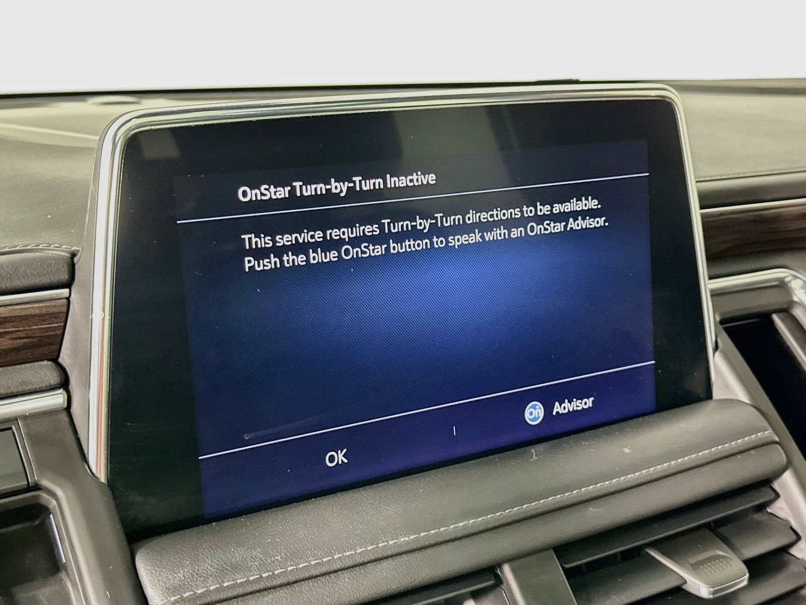 Used 2021 Chevrolet Tahoe Z71 w/ Z71 Off-Road Package AWD/4WD image 14