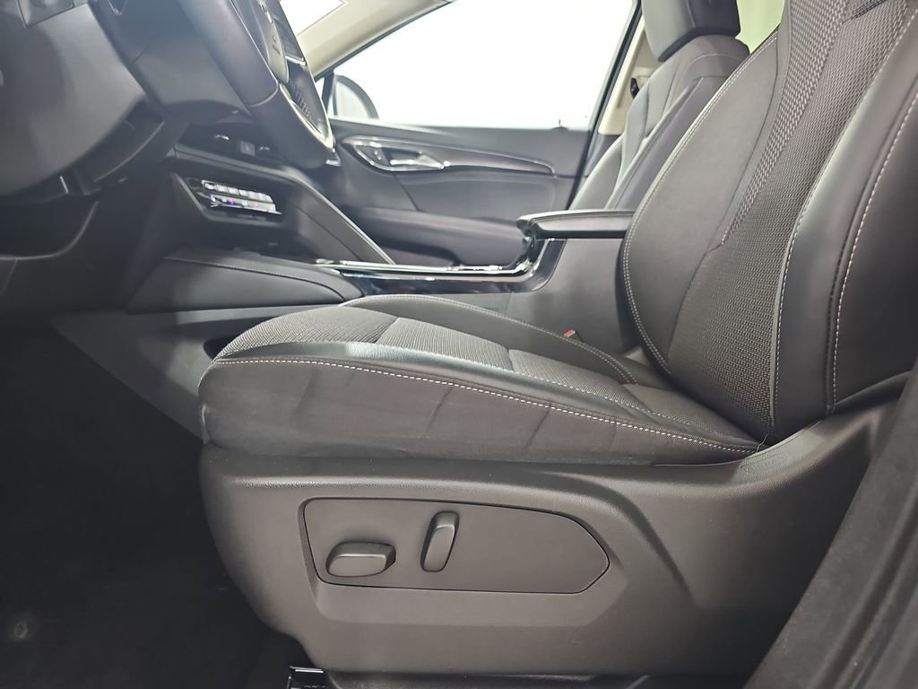 Used 2016 Chevrolet Tahoe LTZ AWD/4WD image 34