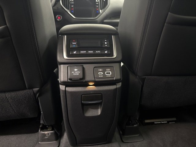 Used 2025 Subaru Ascent Bronze Edition w/ Onyx Package image 30