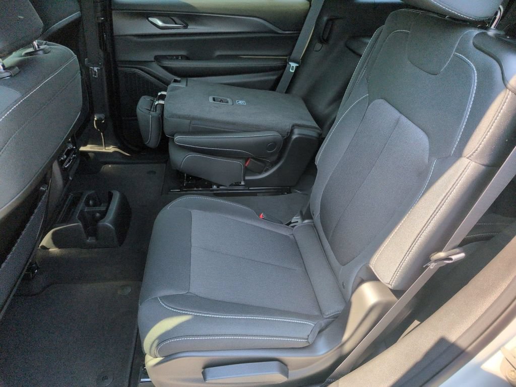 New 2026 Jeep Grand Cherokee L Laredo AWD/4WD image 26