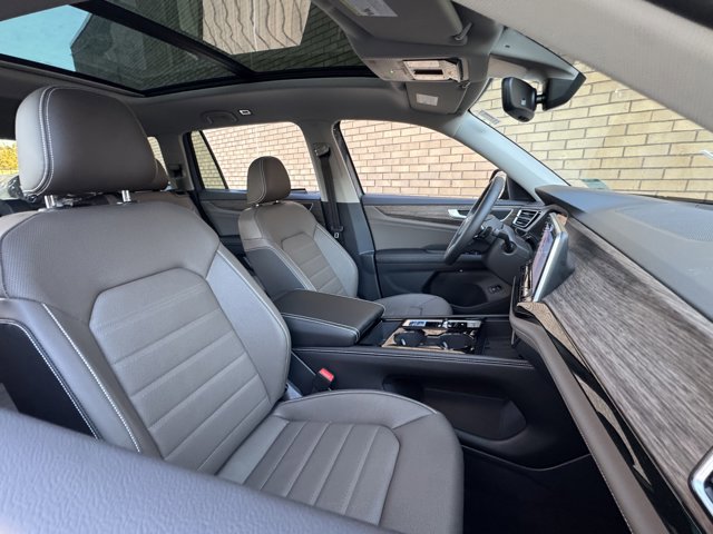 New 2026 Volkswagen Atlas SEL image 12