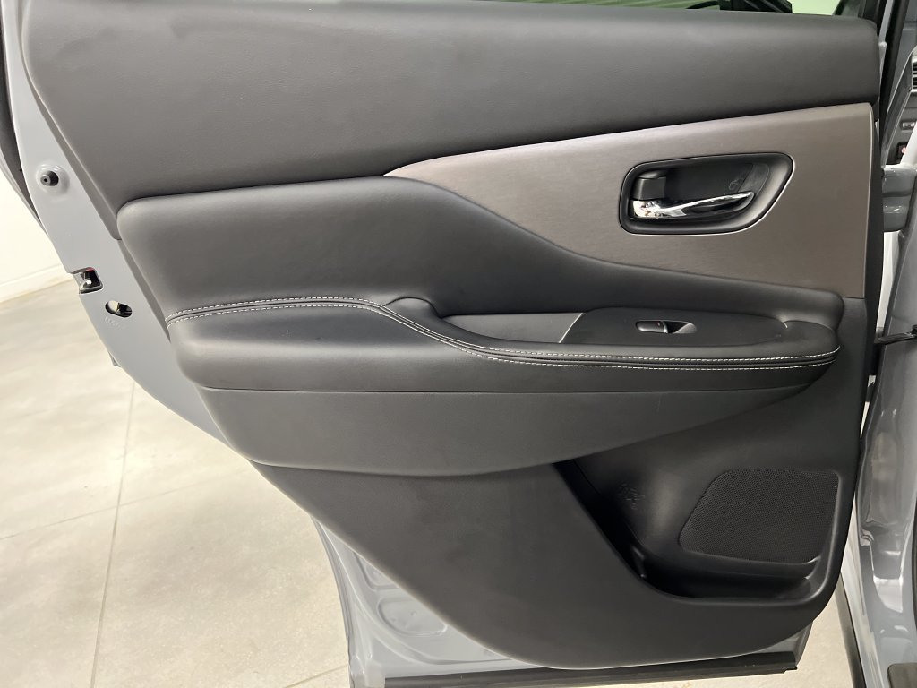 Used 2024 Nissan Murano SL FWD image 19