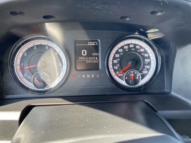 Used 2018 RAM 1500 ST w/ SXT Appearance Group AWD/4WD image 11
