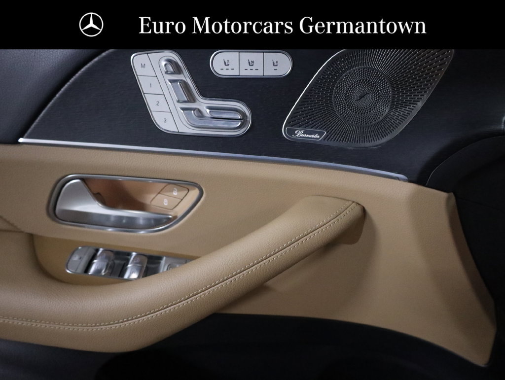 Used 2025 Mercedes-Benz GLS 450 4MATIC image 10