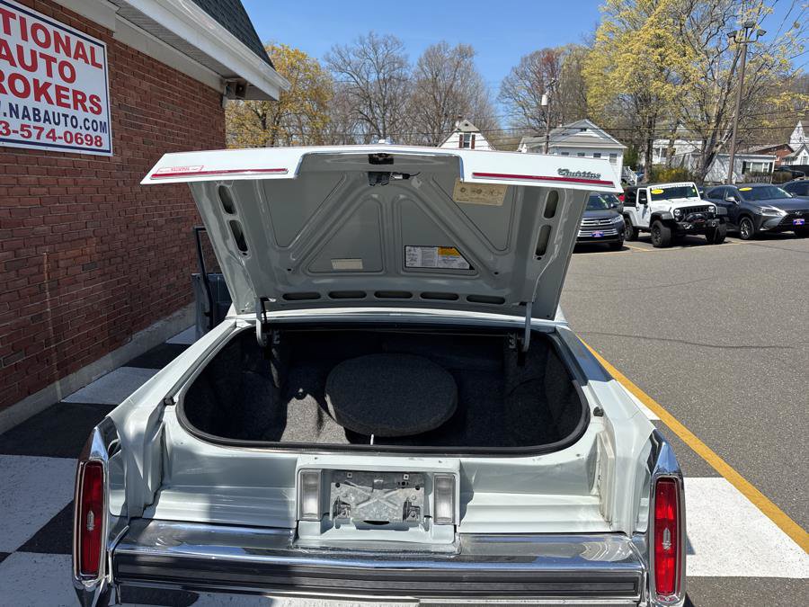 Used 1989 Cadillac Brougham RWD image 35