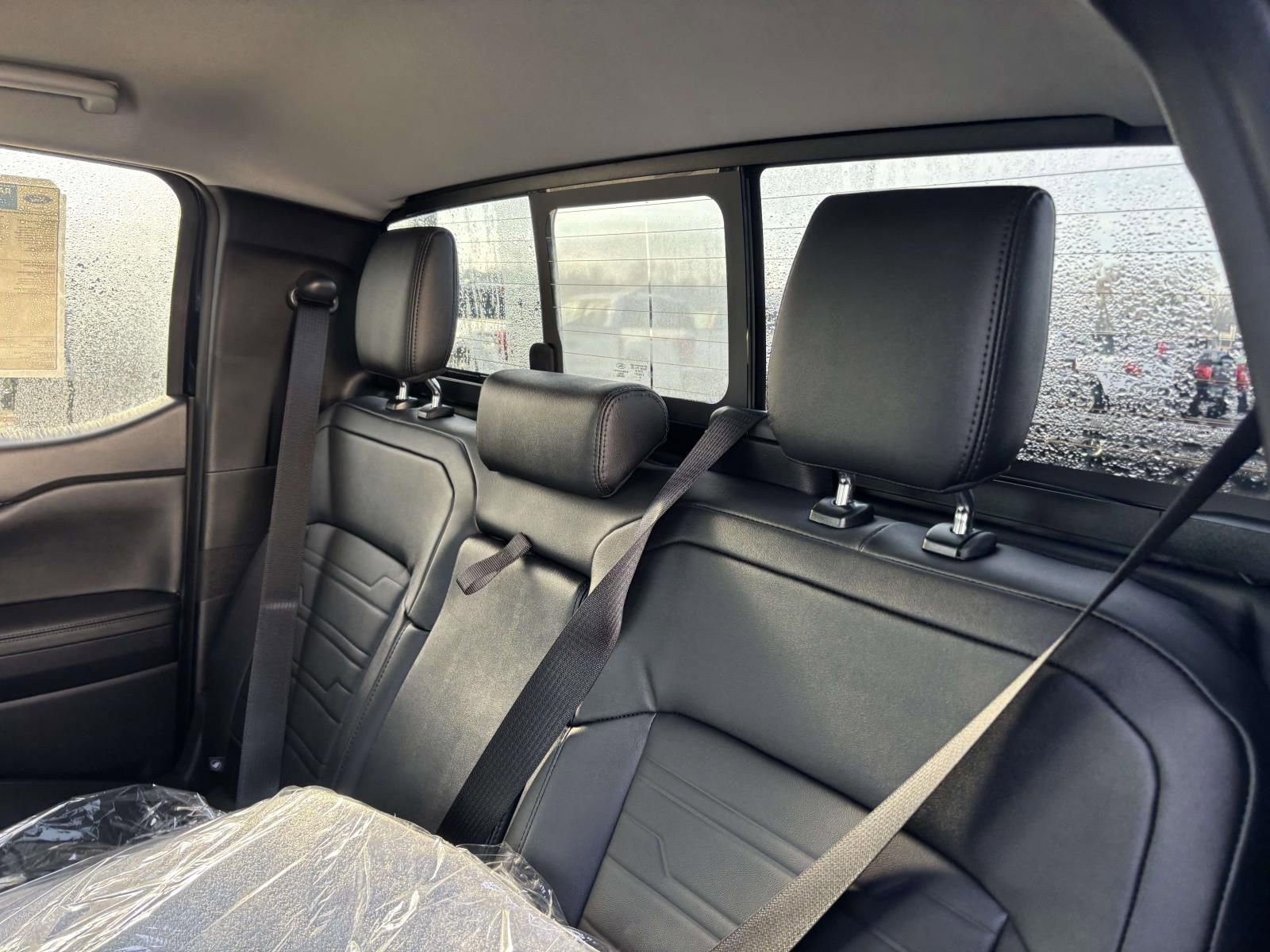 New 2025 Ford Ranger Lariat w/ Black Appearance Package image 25