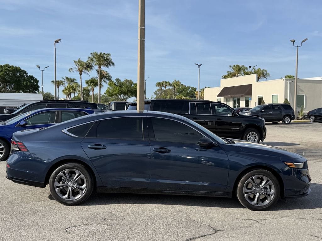 Used 2024 Honda Accord EX-L image 4