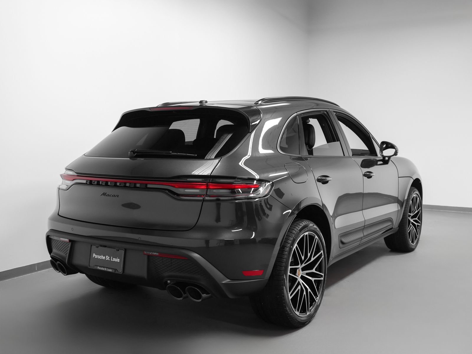 New 2026 Porsche Macan AWD/4WD image 10