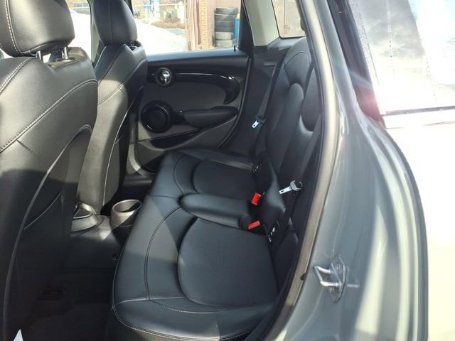 Used 2019 MINI Cooper S image 9