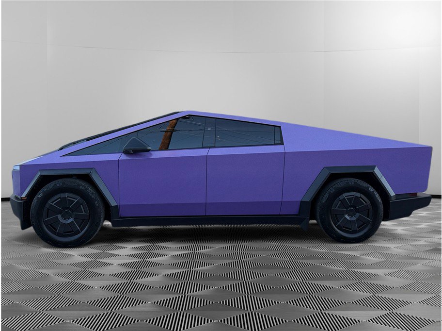 Used 2025 Tesla Cybertruck AWD Crew Cab image 2