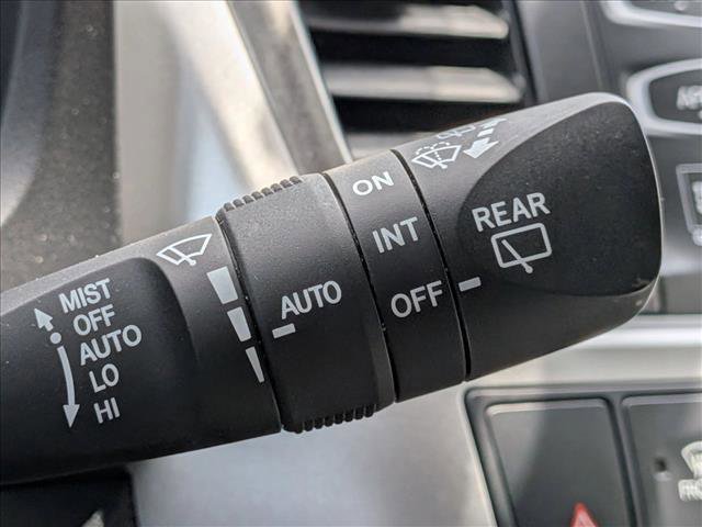 Used 2016 Toyota Highlander Limited Platinum image 12