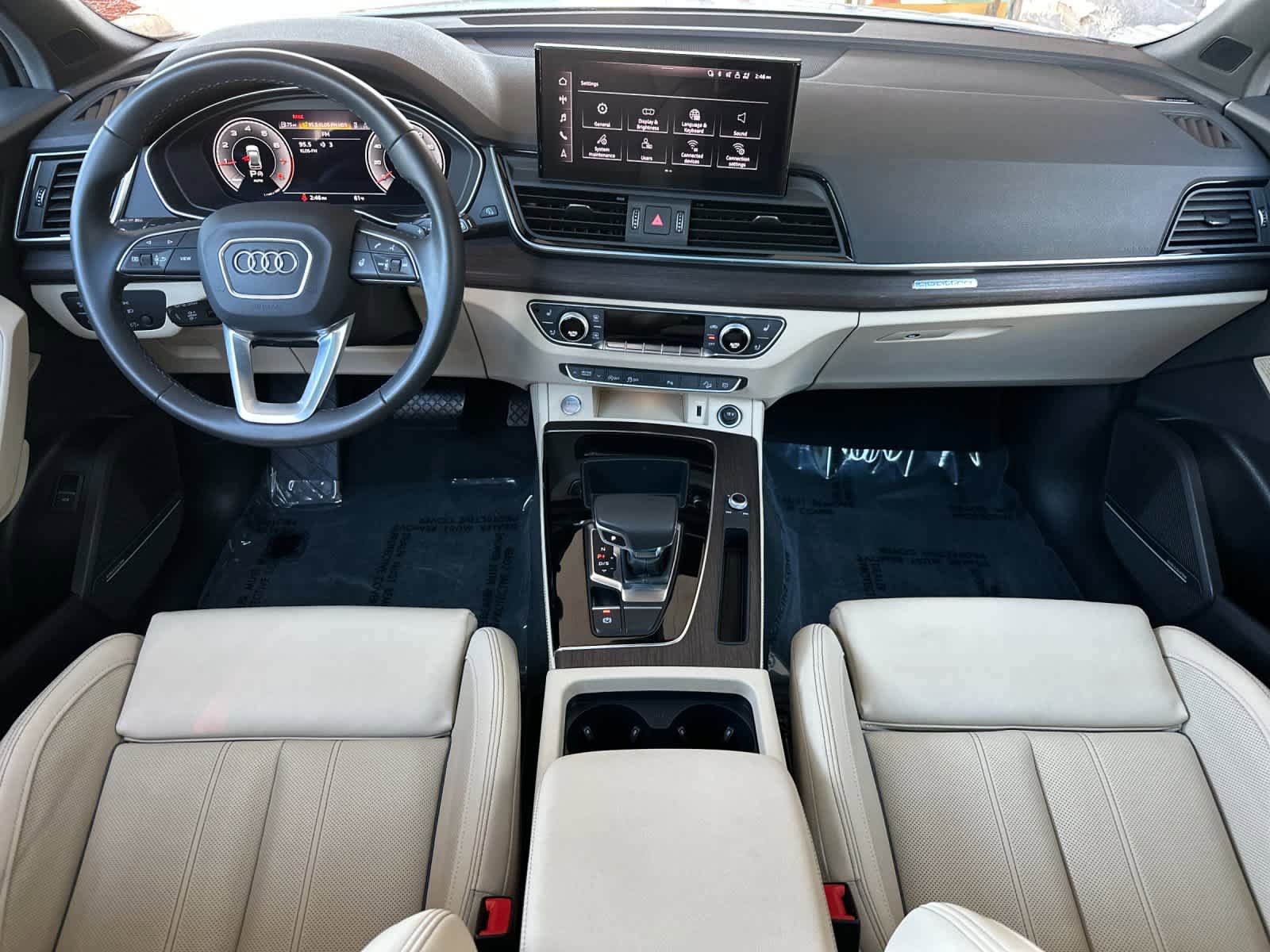 Used 2023 Audi Q5 2.0T Premium Plus w/ Premium Plus Package AWD/4WD image 3