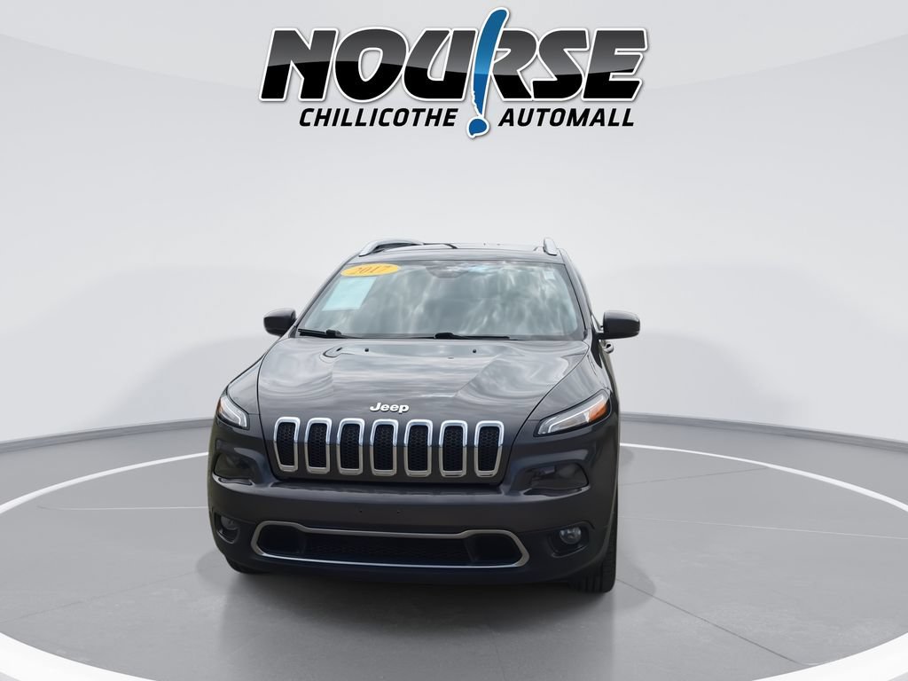 Used 2017 Jeep Cherokee Limited AWD/4WD image 3