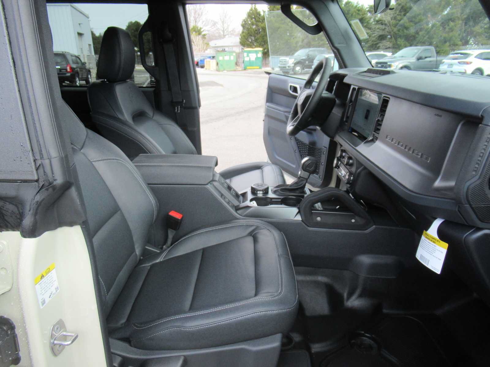 New 2026 Ford Bronco Badlands AWD/4WD image 17