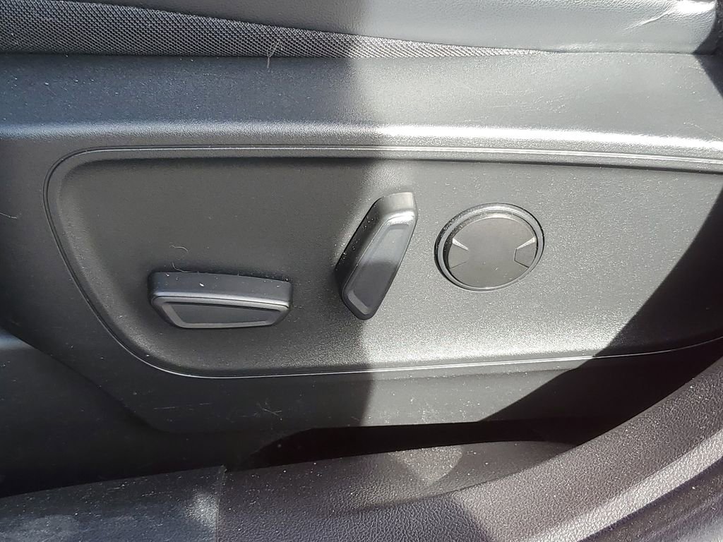 Used 2023 Ford Escape ST-Line AWD/4WD image 12