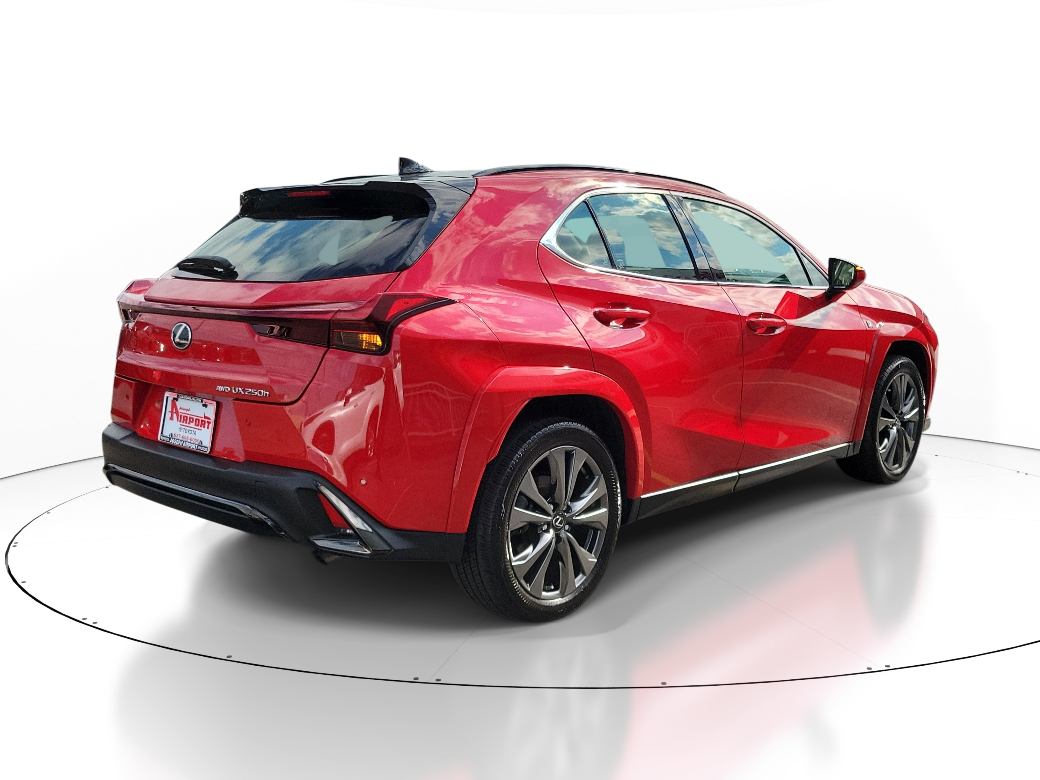 Used 2023 Lexus UX 250h F Sport AWD/4WD image 4