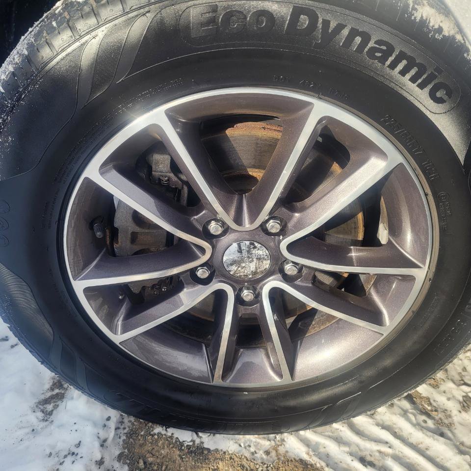 Used 2017 Dodge Grand Caravan SXT image 36