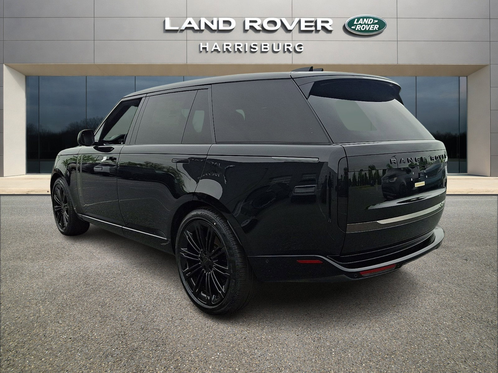 New 2026 Land Rover Range Rover SV AWD/4WD image 2