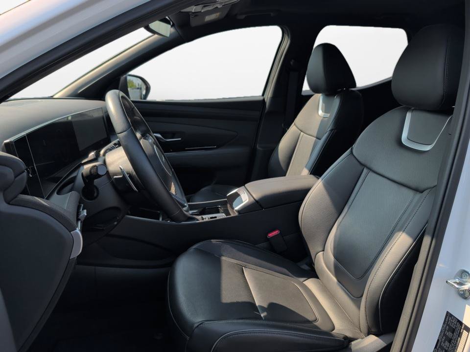 Certified 2026 Hyundai Santa Cruz Limited AWD/4WD image 9